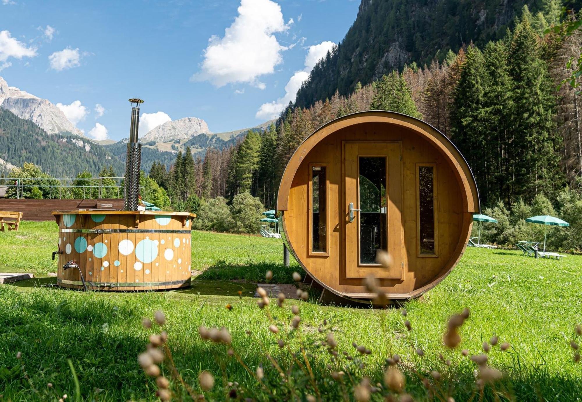 Hotel Diamant Park Campitello di Fassa Exterior foto