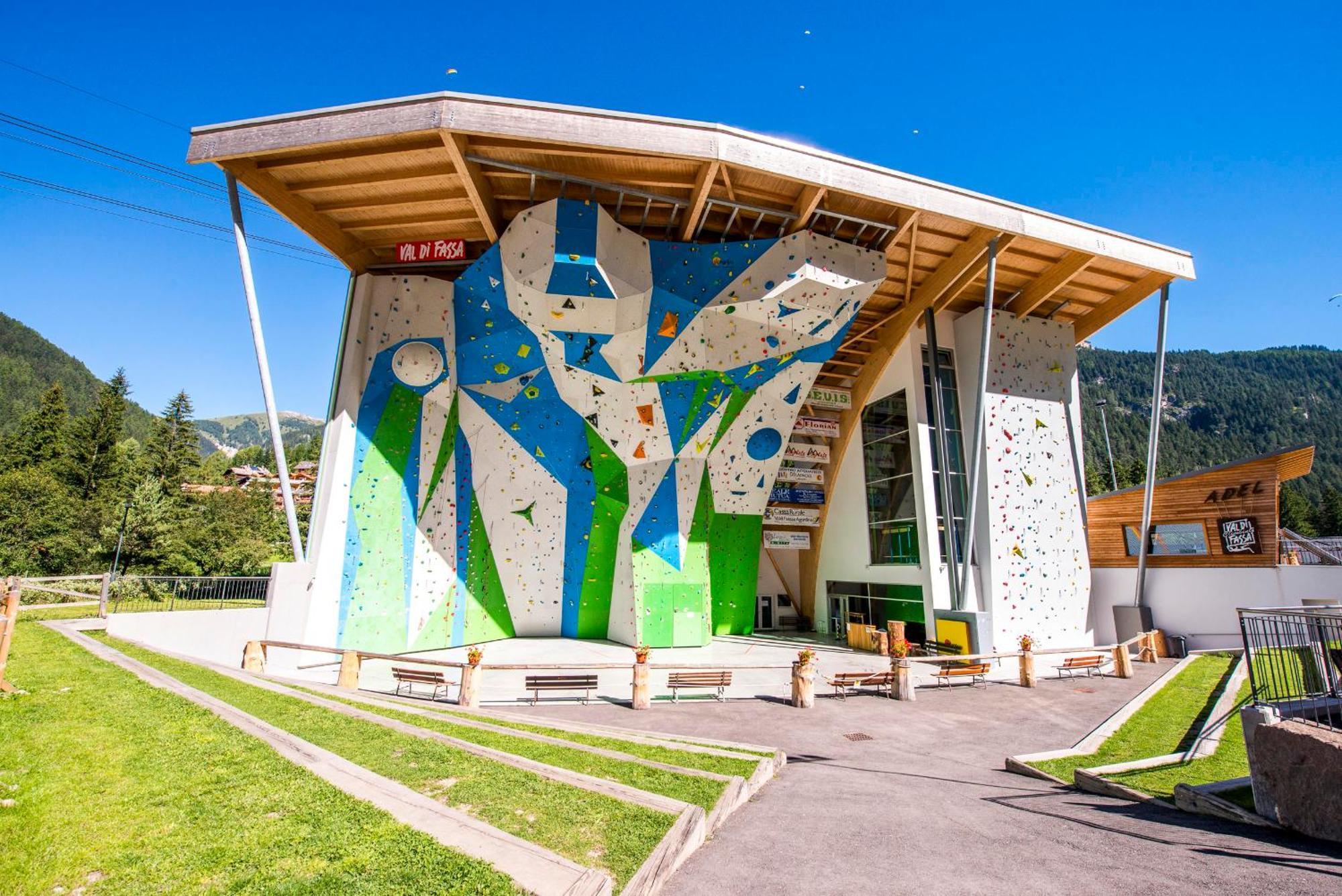 Hotel Diamant Park Campitello di Fassa Exterior foto